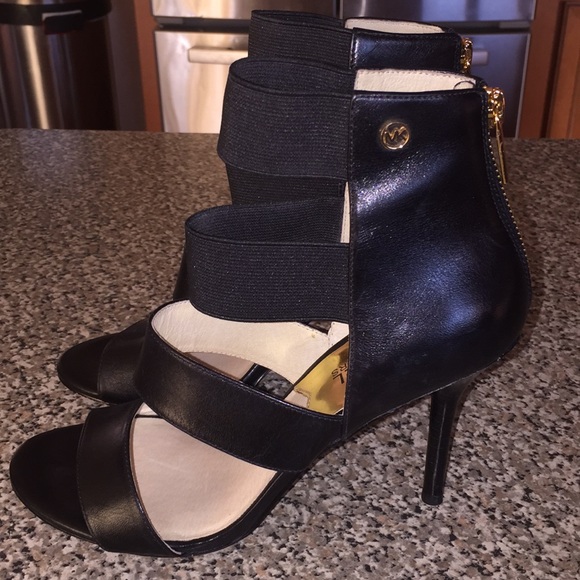 Michael Kors Shoes - Michael Kors shoe